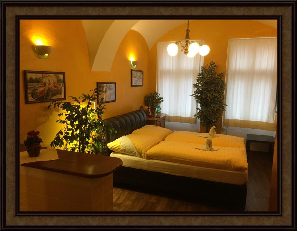 Centrum Tiffany Pension Domažlice Kültér fotó