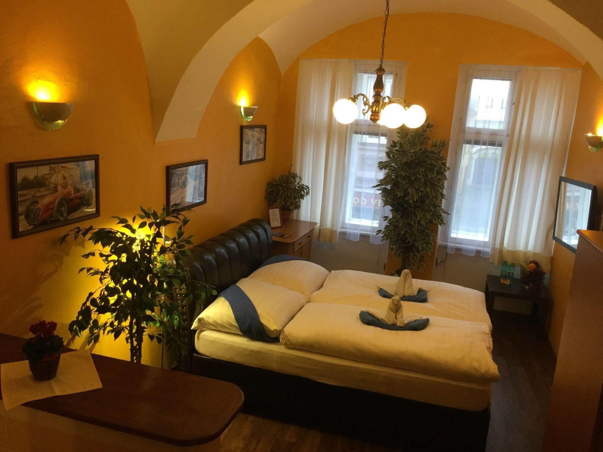 Centrum Tiffany Pension Domažlice Kültér fotó
